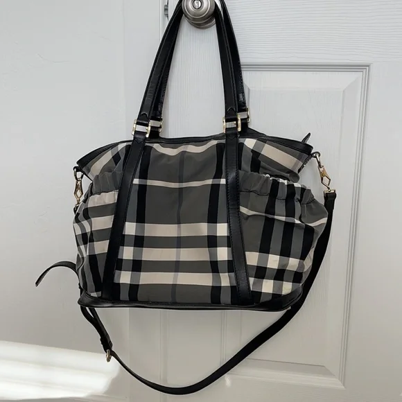 Burberry Nova tote diaper bag - Picture 3 of 10